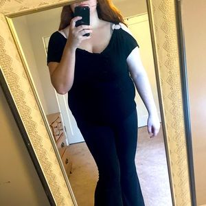 - 90s Black y2K shirt